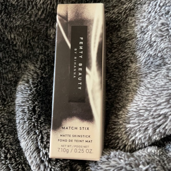 Fenty Walnut Match Stix Matte Skinstick - Picture 4 of 5